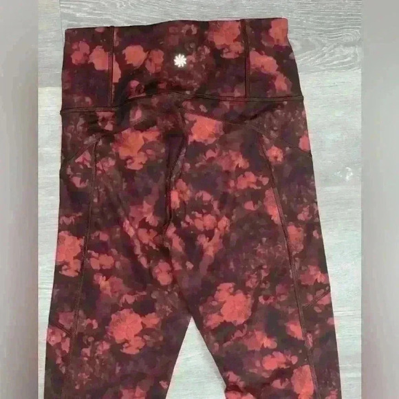 Athleta RAINIER PRINTED TIGHT size XS - Picture 9 of 13